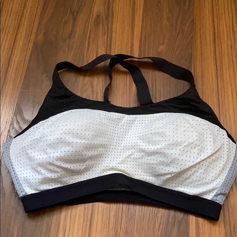Victoria’s Secret Sports bra